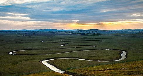 《艾尔登法环》DLC典藏版内容公布 包含穿刺者“梅瑟莫”雕像